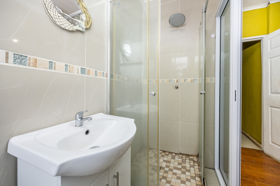 4 Bedroom Property for Sale in Devon Park Village Western Cape